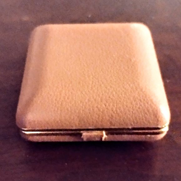 Vintage SETH THOMAS Travel Alarm Clock in Case ~ Manual Key Wind ~ Tested-Works! - Picture 4 of 12